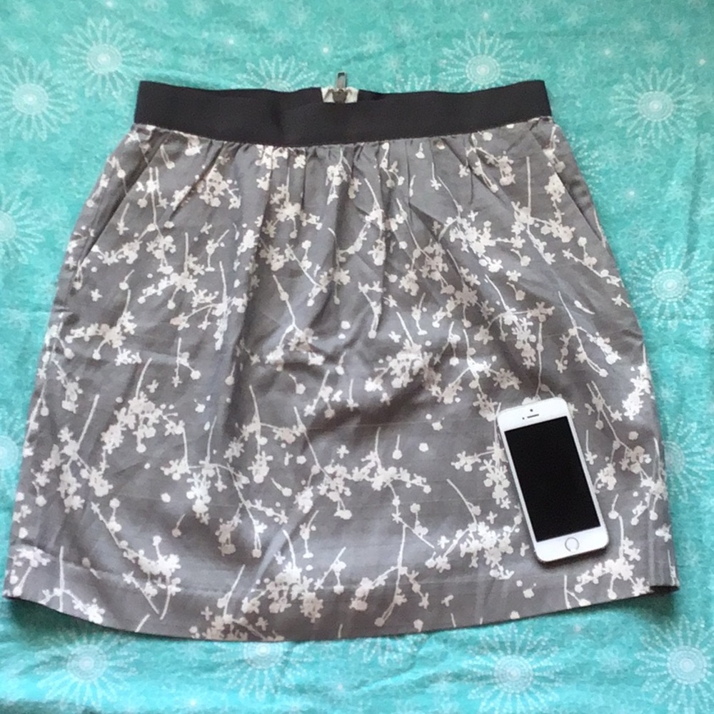 Loft skirt/Size 0🌼